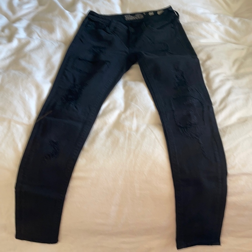 Miss me destructive black standard skinny. Size 25